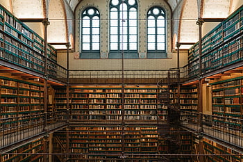 Výzkumná knihovna Rijksmuseum, amsterdam, historické architektury, rozsáhlá sbírka knih, velká knihovna, vnitřní pohled, Knihovna Rijksmuseum, regály, točité schodiště, kulturní dědictví, Nizozemí