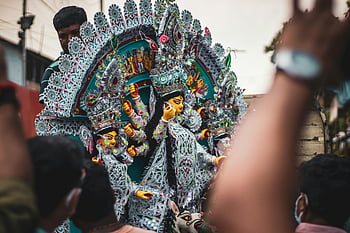 durga puja, India, perayaan festival, penggambaran warna -warni, Idola dewi hiasan, Perayaan yang bersemangat, orang banyak, acara budaya, festival tradisional, Festival Hindu, Dewi Durga