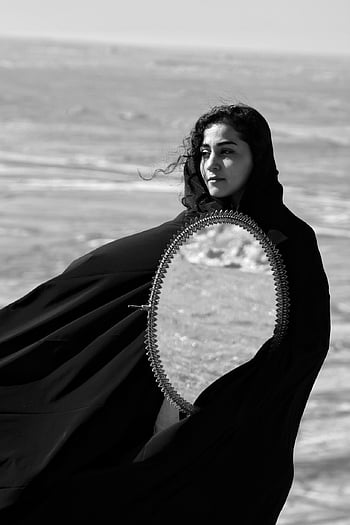 woman, mirror, travel, face, girl, waiting, monochrome, hair, portre, alone, hijab