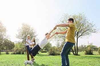 familia, jugando, fuera de, niño, madre, divertido, hembra, gente, infancia, verano, padre