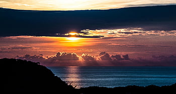 sunset photography, Kailua Hawaii, vibrant clouds, ocean reflections, beautiful sunset, sunset over ocean, sunset landscape, Hawaii sunset, sunset sky, sunset scene, sunset colors