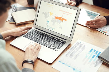 profesionální tým, Globální marketingové strategie, grafy a grafy, laptop, pracovní schůzka, služby zákazníkům, ziskovost, Nastavení kanceláře, analýza dat, týmová práce, prezentace