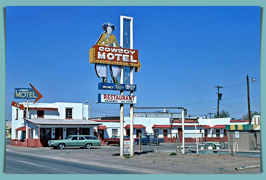 amarillo, texas, 1977, Cowboy Motel, vinobraní znamení, motel, restaurace, vozy, plavecký bazén, silnice, architektura