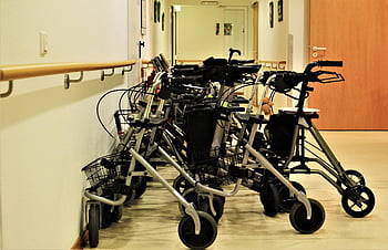 rollators, rollator, move, mobility, seniors, old, retirement Home, old People's Home, walker, walk, lame
