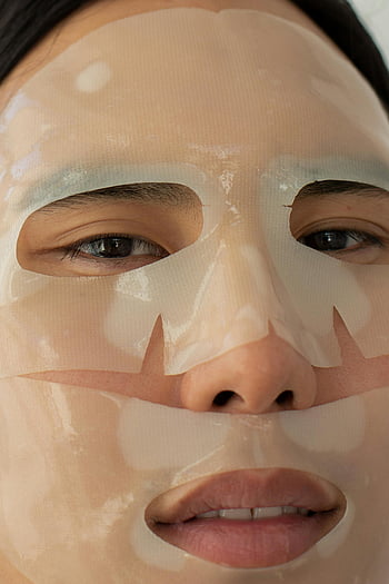 asijské muž, obličejová maska, Péče o pleť, Hydratační listová maska, Vnitřní péče o pleť, mladé asijské, péče o pleť v interiéru, ošetření obličeje, maska ​​listu, Hydratační maska