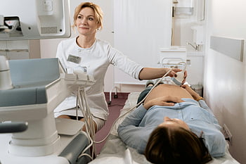 těhotná žena, Ultrazvuková zkouška, gynekolog, Zdravotník, lékařskou kliniku, ultrazvukový stroj, těhotenství, léčebného postupu, Nastavení zdravotní péče, lékařské vyšetření, trpělivá péče