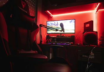 ゲーム設定、 マイクロフォン、 ネオンライト、 ゲーミングチェア、 ホームスタジオ、 デスクトップコンピューター、 洗練されたデザイン、 ゲームデスク、 LED照明、 サンダーX3チェア、 ゲームモニター