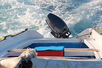 barca, motoscafo, fuoribordo, motore fuoribordo, acqua, nave, estate, vacanze, blu, turismo, rilassamento