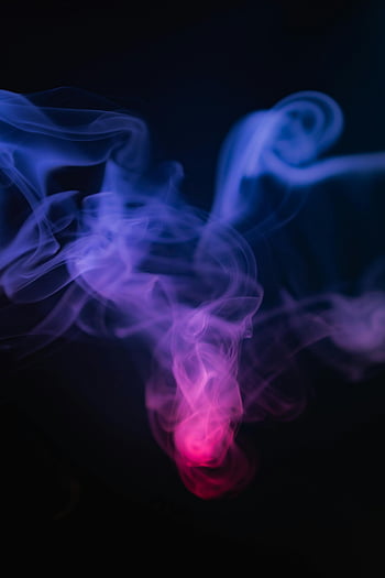 Rozprzestrzeniając się dym, abstrakcyjny obraz, wirujący dym, niebieski dym, czerwony dym, czarne tło, Mistyczna atmosfera, fotografia dymna, kolorowy dym, sztuka dymu, efekty dymne