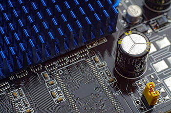 kondenzátor, detailní fotografie, Elektronická součástka, obvodová deska, chladič, modrý chladič, Kondenzátor detail, elektronický obvod, základní deska, Detail kondenzátoru, elektronické součástky