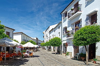 Spagna, andalusia, Provincia di Cadice, zahara de la sierra, Route de los pueblos blancos, villaggi bianchi, Posizione, villaggio, costruzione, case, strada