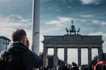 brandenburská brána, turista, focení, Berlín, Německo, den, kultovní mezník, cestovat, prohlížení památek, Evropská historie, architektura