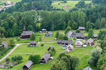 skanzen, stara lubovna, vesnice, lidová architektura, lidové muzeum, dřevěné domy, slovensko, venkov, venkovský
