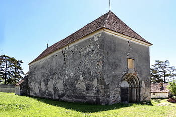 opevněný kostel, UNGRA, Biserica Fortificată, románská architektura, Gotické období, zvonice, Invaze Tatar, starý oltář, korintskými sloupy, ukřižování, 16. století