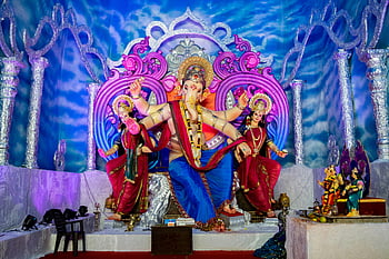 ardeo Cha Raja 2023, Ganesh idol, Ganesh Chaturthi, Mumbai, colorful decor, intricate decor, Ganesh festival, Indian festival, religious celebration, cultural event, festive display