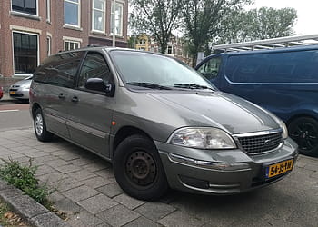 Ford Windstar, 2002, v6, 3.8, 175 CV, l'Aia, 54-JS-ph, minivan, parcheggiata, strada, targa