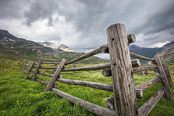 campo, cerca de madera, montañas, hierba, cerca, madera, prado, rural, al aire libre, paisaje, naturaleza