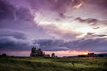 terreno edificabile, Struttura in cemento bianco e nero, tramonto, paesaggi rurali, Majestic Castle Ruin, cielo del tramonto viola, rovine del castello, paesaggio rurale, fotografia al tramonto, fotografia di paesaggio, vista sulla campagna