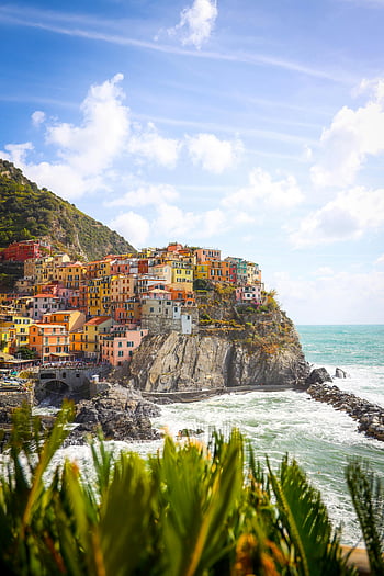 Vesnice Manarola, cinque terre, barevné domy, domy na útesu, pohled, Itálie, pobřežní město, středomoří, přímořské vesnice, cíl cesty, evropské vesnice