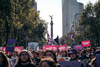 Mezinárodní den žen, demonstrace za práva žen, anděl nezávislosti, Mexico City, aktivismu, solidarita, Protestní znamení, posílení postavení žen, veřejná demonstrace, rovnosti žen a mužů, sociální spravedlnost