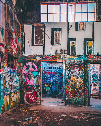 clădire abandonată, graffiti, Arta de stradă colorată, Graffiti vibranți, decădere urbană, arta stradală, Structura abandonată, perete arta, explorare urbană, graffiti art, pereți colorați