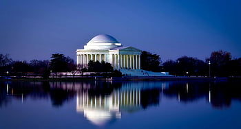Jefferson Memorial, Washington DC, twilight, water reflection, stunning view, iconic landmark, national monument, historical site, architectural beauty, serene atmosphere, evening scenery