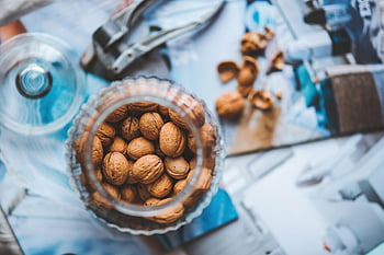 noix, bocal en verre, comptoir de la cuisine, casse Noisette, fermer, des noisettes, photographie alimentaire, collations santé, ingrédients naturels, nature morte, articles de cuisine