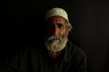 starší muž, baloch muž, Írán, portrét, muž, sistan a baluchestan provincie, Perský muž, Íránský muž, canon photo, sociální dokumentární film, Lidské tělo