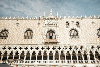 Doge's Palace, Venetian Gothic architecture, Venice, magnificent facade, blue sky, exterior, Gothic architecture, Doge Palace, Venetian Gothic, historical building, Italy