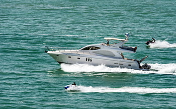 łódź motorowa, jetskis, luksusowy jacht, otwarte morze, przelot, prędkość, przygoda, zbiornik wodny, Sporty wodne, Działania morskie, Rekreacyjne łódki