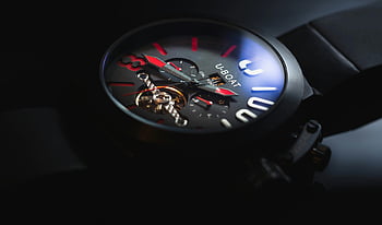 Schwarzes Gurt U-Boot, Chronograph Watch, U-Boot-Armbanduhr, kompliziertes Zifferblattdesign, detaillierte Nahaufnahme, stylische Uhr, U-Boat Uhr, Schwarze Gurtuhr, Zifferblatt, Armbanduhr Design
