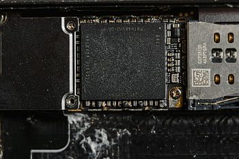 근접 촬영, 칩, 전자 회로 기판, 구성 요소들, 복잡한 디자인, 기능, 자세한 클로즈업, 회로 기판, 전자 부품, 마이크로 칩, 과학 기술