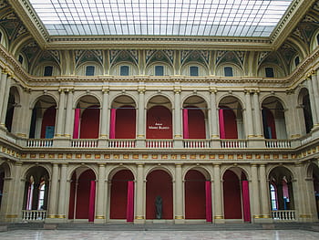 Strasbourg, university, atrium, light, Doric columns, Ionic columns, gilding, paintings, arches, curtains, statue