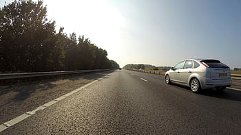 stříbrné ford zaměření, 5-dveřní hatchback, překročení rychlosti, silnice, bílé auto, jasné dálnice, hatfield, Anglie, malebné stromy, cestovat, vozidlo
