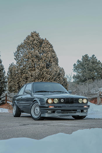 bmw e30, Vintage BMW, zasněžené silnici, zimní scény, stromy, černé auto, scénické pozadí, klasické auto, venkovní nastavení, sníh, silnice