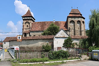 Valea Viilor, fortified church, evangelical church, Virgin Mary, Gothic architecture, UNESCO heritage, wine-growing area, bastions, portcullis, medieval fortification, Sibiu