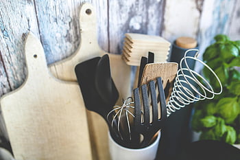 cooking utensils, kitchen utensils, spatula, whisk, chopping boards, rustic background, container, kitchen tools, cooking tools, kitchenware, utensil holder