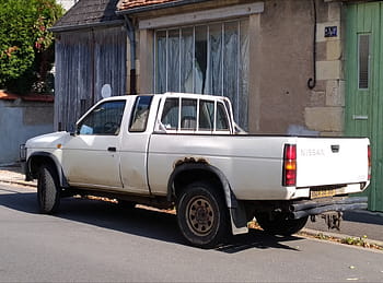 Nissan, Pickup, 1994, 2.5 D, 88 hp, Nevers, white, truck, vehicle, outdoors, parked