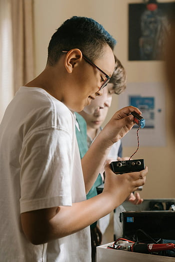 děti, elektronika, krytý, technický projekt, spolupráce, učení se, praktická aktivita, vzdělávací, technologie, týmová práce, průzkum