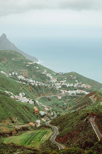 tenerife, paesaggio di montagna, villaggio di montagna, Lush Green Hills, vista sull'oceano, Santa Cruz de Tenerife, Spagna, scenario costiero, strade tortuose, itinerario panoramico, bellezza naturale