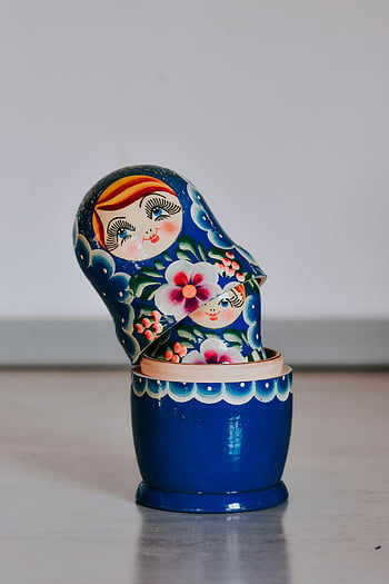 ruské stohování panenky, matryoshka panenky, Tradiční Rus, Složité květinové vzory, zářivé barvy, vnitřní displej, Kulturní umění, dřevěné panenky, ruské kultury, dekorační předměty, ručně malované