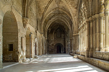 Cattedrale di Santa Maria, La Seu Vella, Interno gotico, lerida, archi, Architettura intricata, vecchia cattedrale, edificio storico, architettura religiosa, colonne di pietra, vetrate colorate