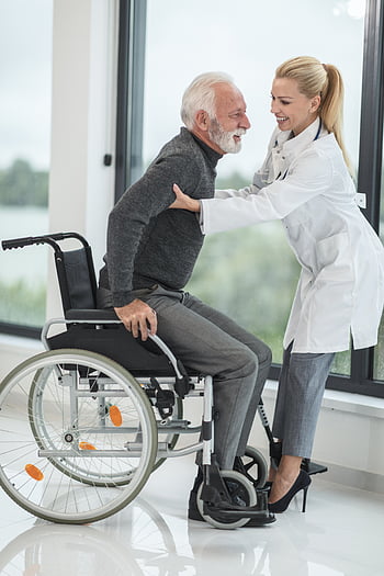 fauteuil roulant, la personne, femme, patient, infirmière, Sénior, femelle, désactivée, médecin, les personnes âgées, hôpital