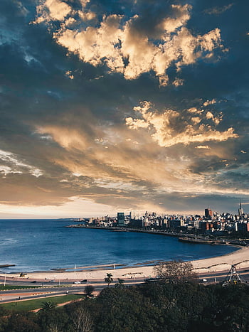 Montevideo, pobřežní čára, dramatické mraky, městské panoráma, letecký pohled, panorama města, pláž, západ slunce, nábřeží, městské krajiny, Uruguay