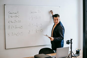profesor, tablă albă, Probleme de matematică, sala de clasă modernă, explicând, educaţie, învățătură, Setare în clasă, învățarea omului, Ecuații de matematică