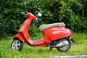 vespa, Vespa Primavera, červený skútr, koloběžka, italština, klasický, motocykl, váleček, vozidlo
