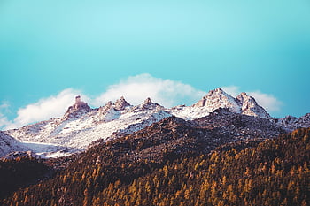 zasněžené hory, švýcarské Alpy, modrá obloha, horské krajiny, alpské scenérie, Přírodní krásy, venkovní fotografie, horské vrcholy, čisté nebe, podzimní listí, pohoří