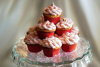 cupcake, pink, happy Birthday, frosting, cupcake Tree, celebration, sprinkles, dessert, sweet, delicious, birthday