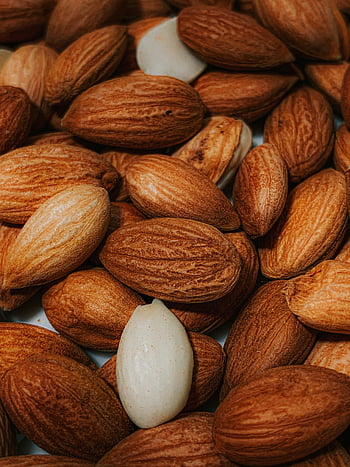 raw almond nuts, unpeeled almonds, healthy snacking, detailed image, almond heap, natural almonds, unprocessed almonds, snack nuts, almond texture, almond close-up, table display
