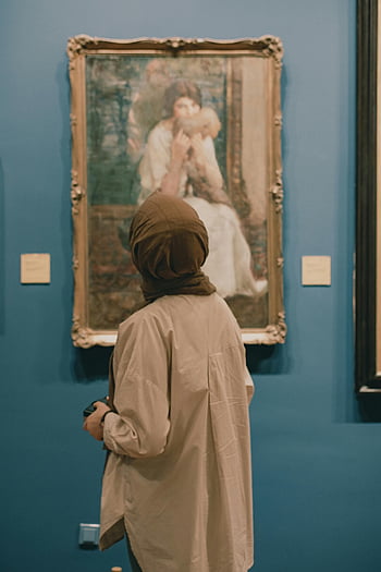 女性、 博物館、 ペインティング、 古典的な絵画、 アートギャラリー、 観察者、 ヘッドスカーフ、 屋内、 文化体験、 アートワーク、 展覧会